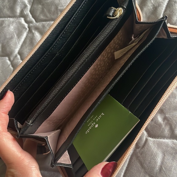 Kate Spade Wallet - Picture 6 of 8